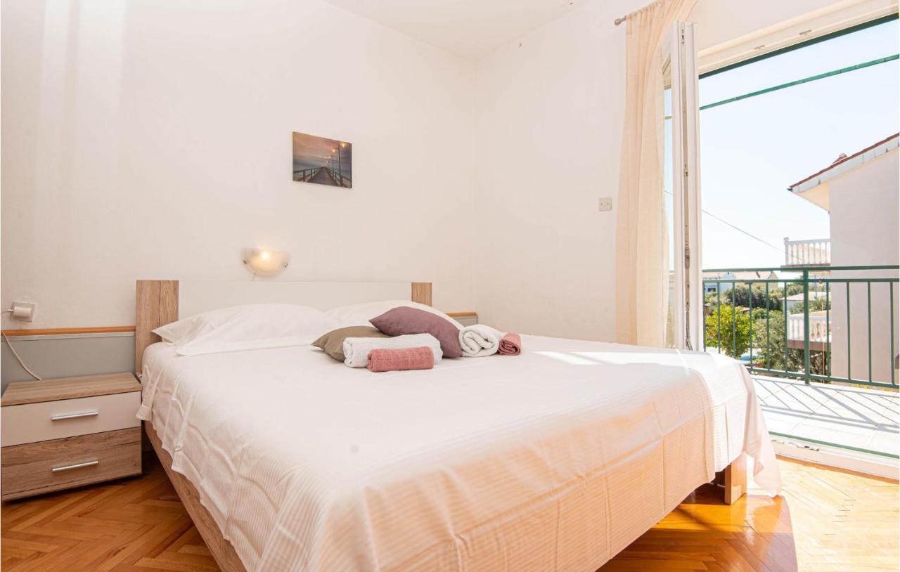 3 Bedroom Lovely Apartment In Brodarica Brodarica  Extérieur photo